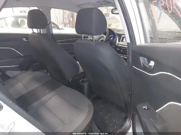 3KPC24A32KE077860 2019 HYUNDAI ACCENT - Image 8