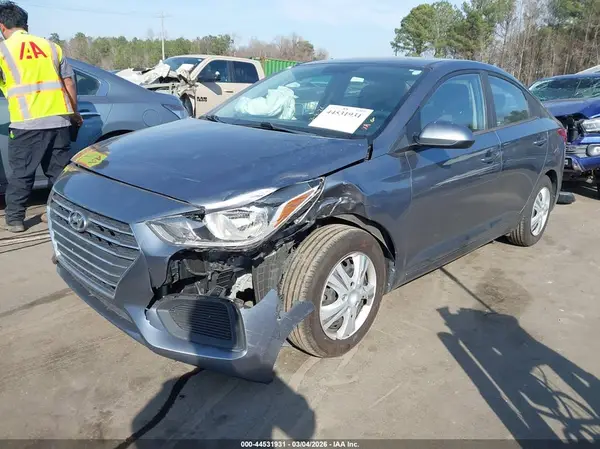 3KPC24A32KE083366 2019 HYUNDAI ACCENT - Image 2