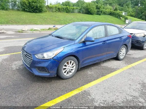 3KPC24A33JE005306 2018 HYUNDAI ACCENT - Image 2