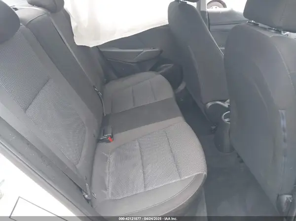 3KPC24A33JE006679 2018 HYUNDAI ACCENT - Image 8