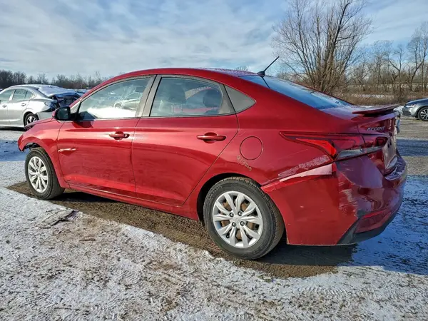 3KPC24A33JE007573 2018 HYUNDAI ACCENT - Image 2
