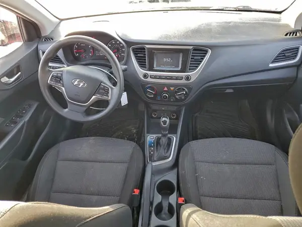 3KPC24A33JE007573 2018 HYUNDAI ACCENT - Image 8