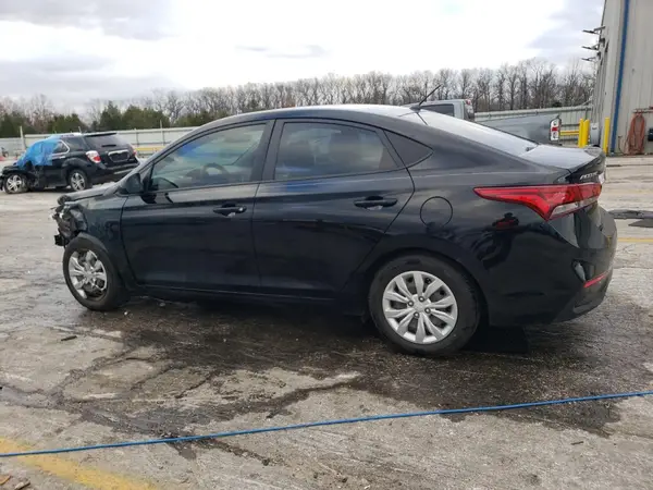 3KPC24A33JE010618 2018 HYUNDAI ACCENT - Image 2