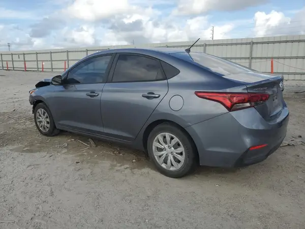 3KPC24A33JE013289 2018 HYUNDAI ACCENT - Image 2