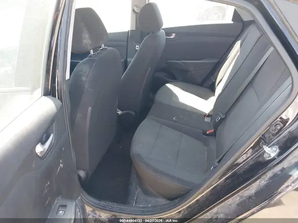 3KPC24A33JE015138 2018 HYUNDAI ACCENT - Image 8