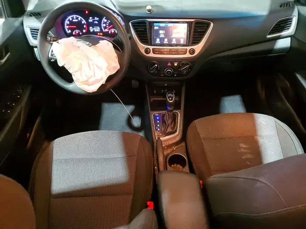 3KPC24A33JE017973 2018 HYUNDAI ACCENT - Image 8
