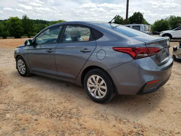 3KPC24A33JE018251 2018 HYUNDAI ACCENT - Image 2