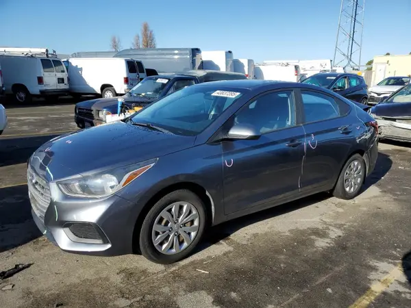 3KPC24A33JE018279 2018 HYUNDAI ACCENT - Image 1