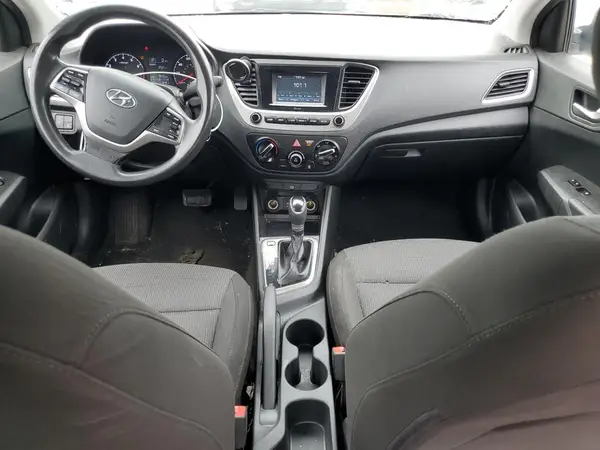3KPC24A33JE021506 2018 HYUNDAI ACCENT - Image 8