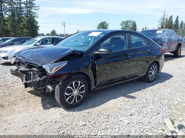 3KPC24A33JE021540 2018 HYUNDAI ACCENT - Image 2