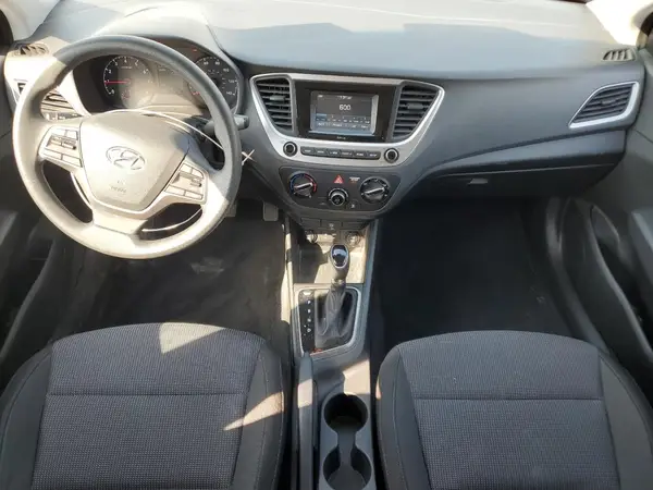 3KPC24A33JE021554 2018 HYUNDAI ACCENT - Image 8