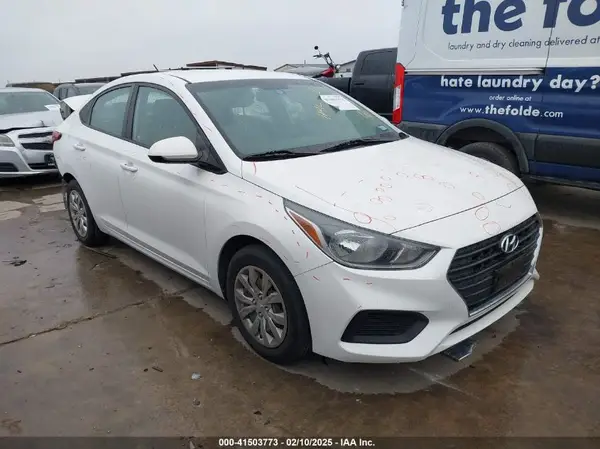 3KPC24A33JE022008 2018 HYUNDAI ACCENT - Image 1