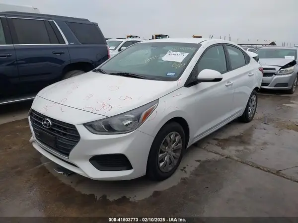 3KPC24A33JE022008 2018 HYUNDAI ACCENT - Image 2