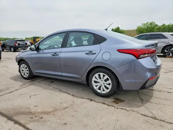 3KPC24A33JE022834 2018 HYUNDAI ACCENT - Image 2