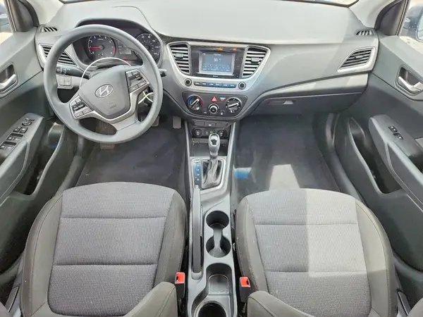 3KPC24A33JE022834 2018 HYUNDAI ACCENT - Image 8