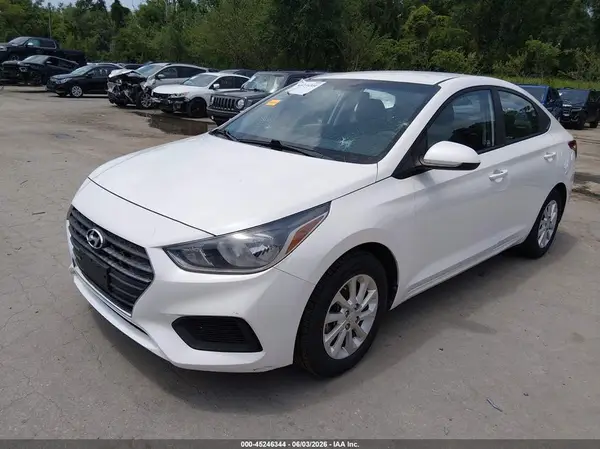 3KPC24A33JE024258 2018 HYUNDAI ACCENT - Image 2
