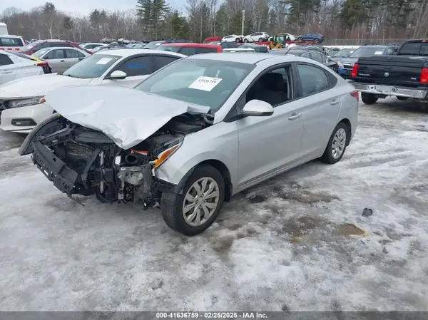 3KPC24A33JE025457 2018 HYUNDAI ACCENT - Image 2