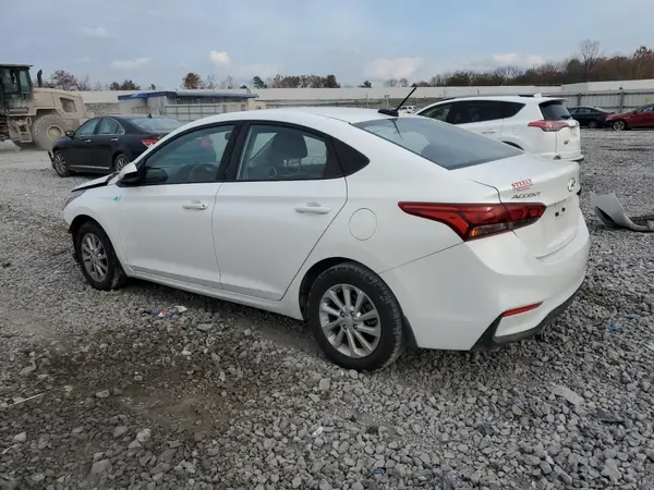 3KPC24A33JE028410 2018 HYUNDAI ACCENT - Image 2