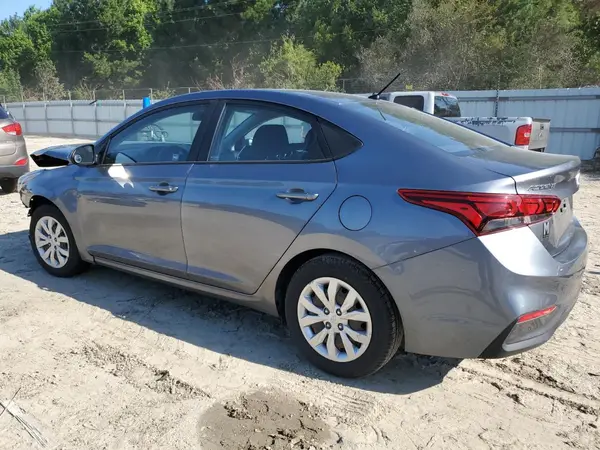 3KPC24A33JE029301 2018 HYUNDAI ACCENT - Image 2