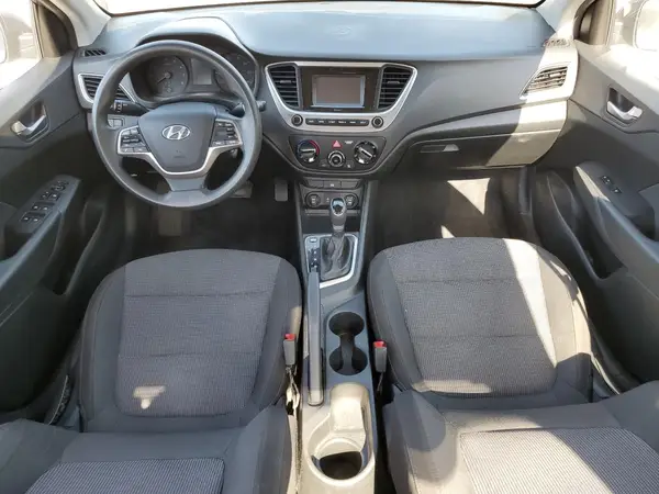 3KPC24A33JE029301 2018 HYUNDAI ACCENT - Image 8