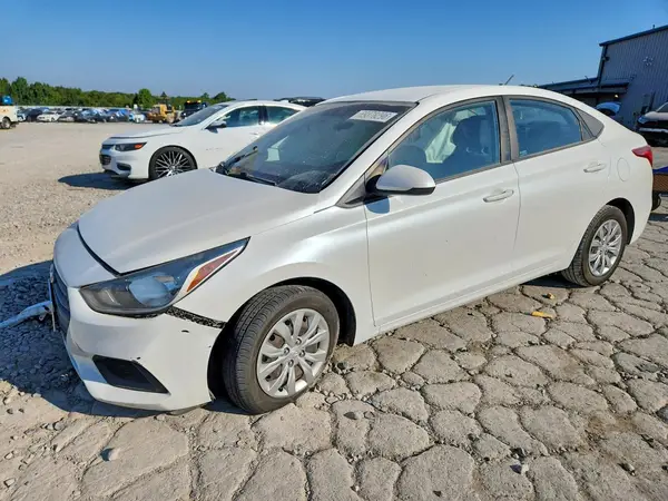 3KPC24A33JE030187 2018 HYUNDAI ACCENT - Image 1
