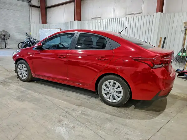 3KPC24A33JE032618 2018 HYUNDAI ACCENT - Image 2