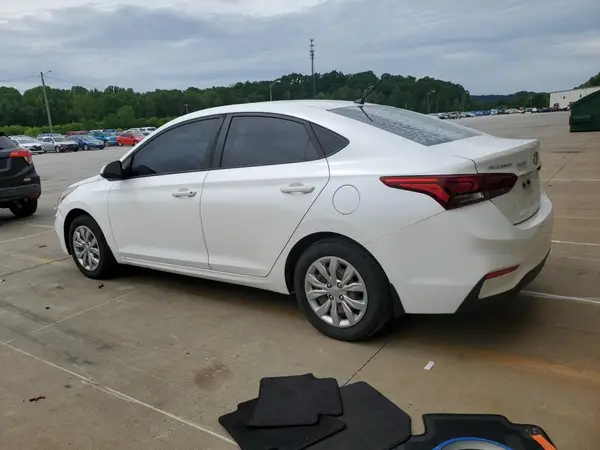 3KPC24A33JE034269 2018 HYUNDAI ACCENT - Image 2