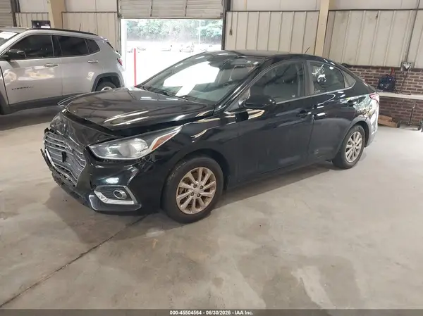 3KPC24A33KE044205 2019 HYUNDAI ACCENT - Image 2