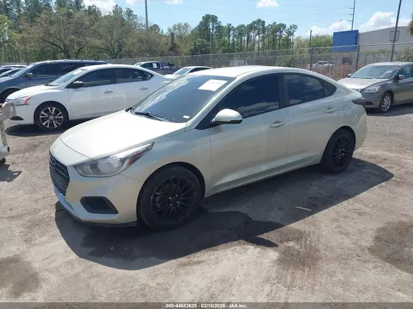 3KPC24A33KE048464 2019 HYUNDAI ACCENT - Image 2