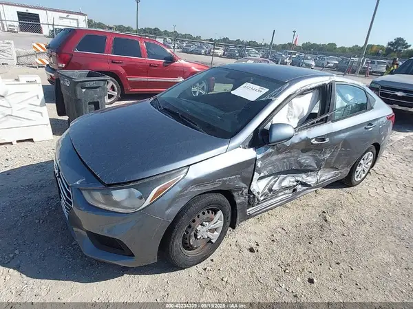 3KPC24A33KE056645 2019 HYUNDAI ACCENT - Image 2