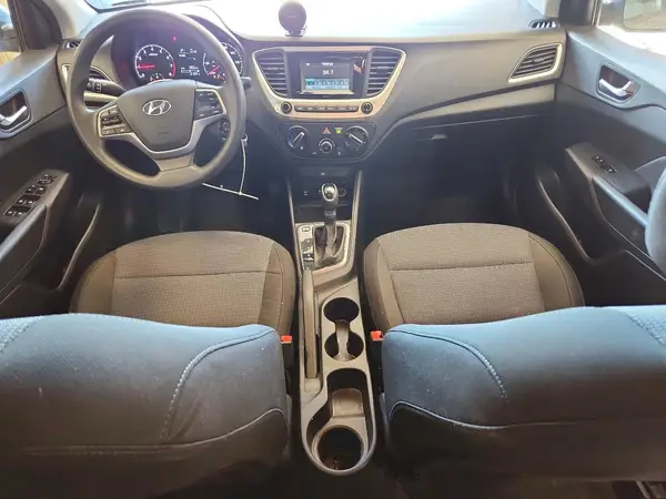 3KPC24A33KE061893 2019 HYUNDAI ACCENT - Image 8