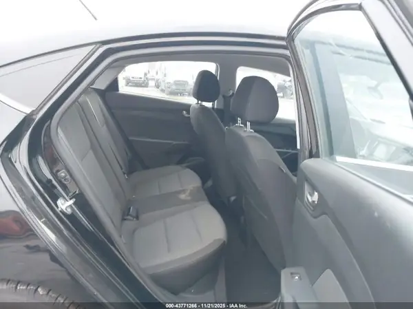 3KPC24A33KE066107 2019 HYUNDAI ACCENT - Image 8