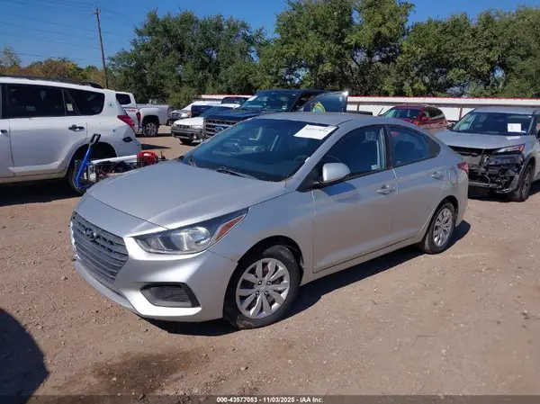 3KPC24A33KE069489 2019 HYUNDAI ACCENT - Image 2