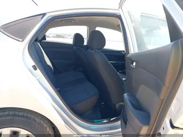 3KPC24A33KE069489 2019 HYUNDAI ACCENT - Image 8