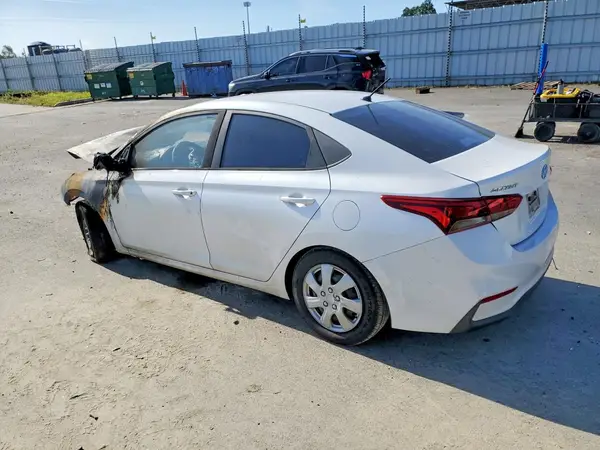 3KPC24A33KE071761 2019 HYUNDAI ACCENT - Image 2