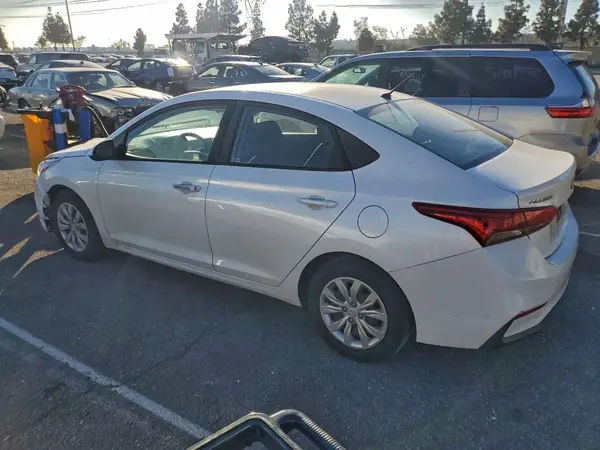 3KPC24A33KE072098 2019 HYUNDAI ACCENT - Image 2