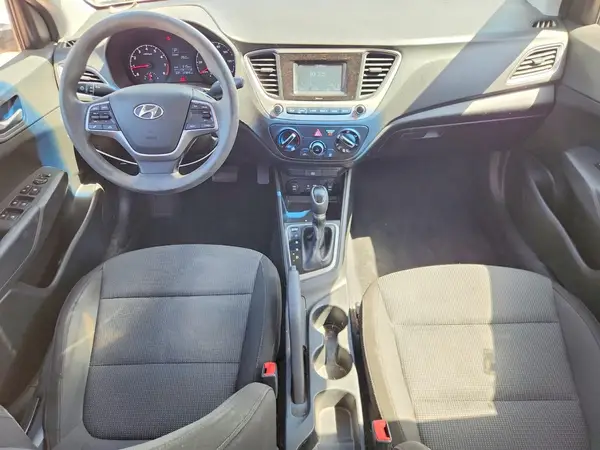 3KPC24A33KE073039 2019 HYUNDAI ACCENT - Image 8