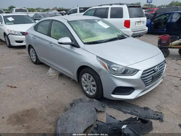 3KPC24A33KE073722 2019 HYUNDAI ACCENT - Image 1