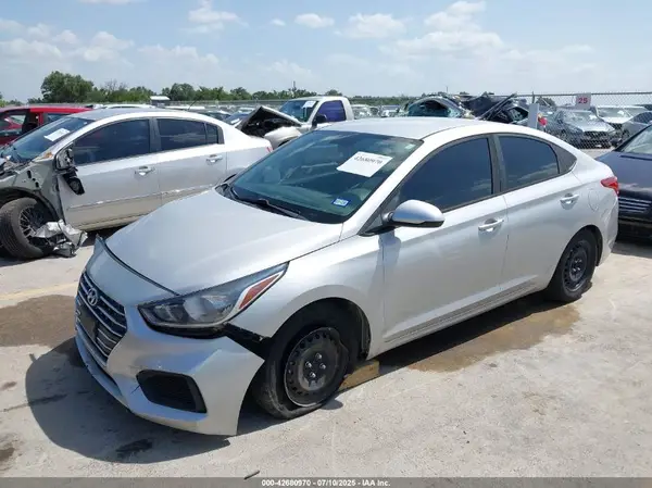 3KPC24A33KE073798 2019 HYUNDAI ACCENT - Image 2