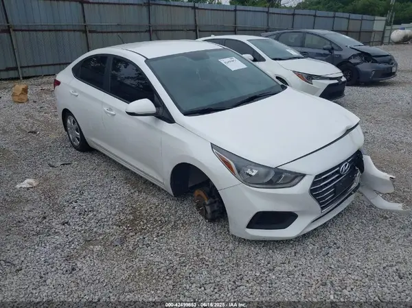 3KPC24A33KE076443 2019 HYUNDAI ACCENT - Image 1