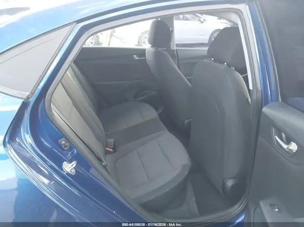 3KPC24A33KE076460 2019 HYUNDAI ACCENT - Image 8