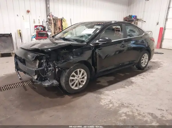 3KPC24A33KE079651 2019 HYUNDAI ACCENT - Image 2