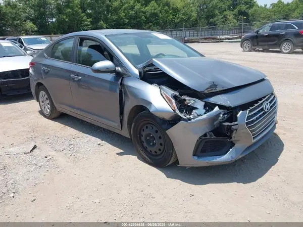 3KPC24A33KE087104 2019 HYUNDAI ACCENT - Image 1