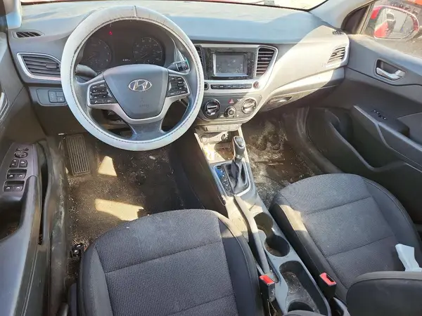 3KPC24A34JE005671 2018 HYUNDAI ACCENT - Image 8