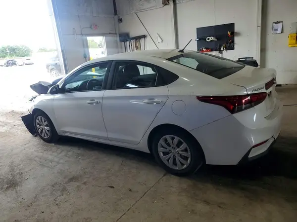 3KPC24A34JE010594 2018 HYUNDAI ACCENT - Image 2