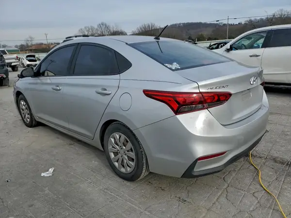 3KPC24A34JE010711 2018 HYUNDAI ACCENT - Image 2