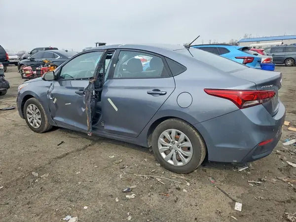 3KPC24A34JE015603 2018 HYUNDAI ACCENT - Image 2
