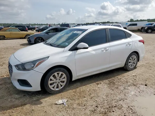 3KPC24A34JE016993 2018 HYUNDAI ACCENT - Image 1