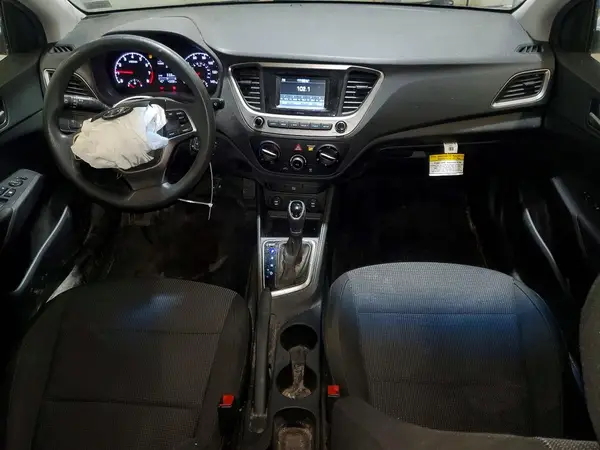3KPC24A34JE017786 2018 HYUNDAI ACCENT - Image 8