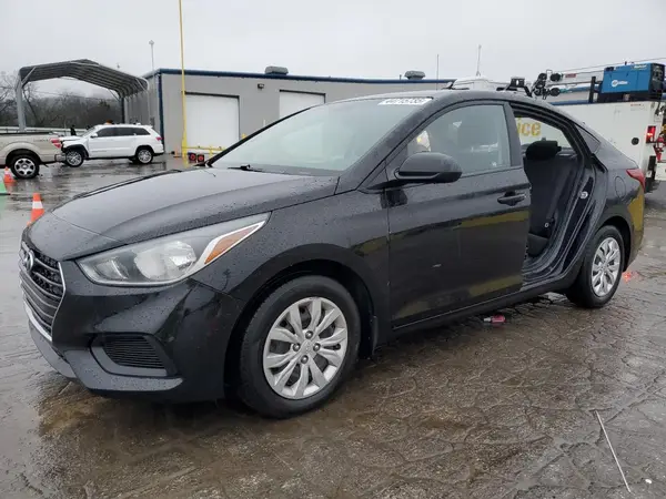 3KPC24A34JE020025 2018 HYUNDAI ACCENT - Image 1